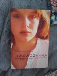 Dziewczynka : życie w cieniu Romana Polańskiego