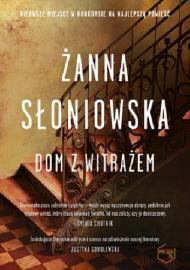 Dom z witrażem