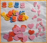 SCRAPKI , kwiatki, stopy, serca 53 szt LAMINOWANE