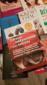 Zdrowe odżywianie i jego sekrety : w jaki sposób odpowiedni dobór produktów żywieniowych i oczyszczenie organizmu może polepszyć twoje zdrowie