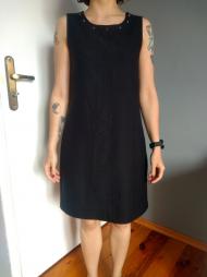 czarna prosta sukienka z ćwiekami, Reserved 36, S, rock